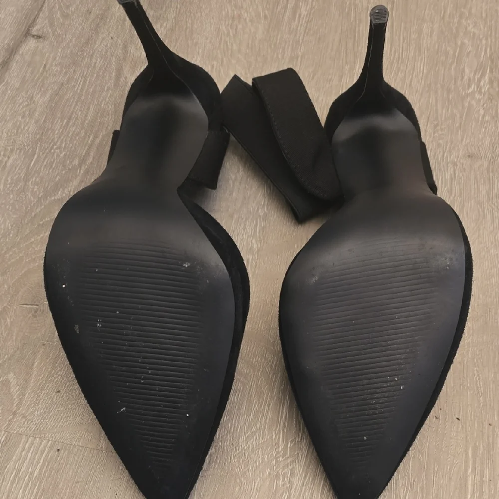 Steve Madden Black Stiletto Heels - Picture 4 of 5